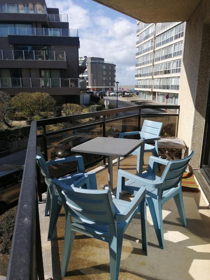 Appartement Residentie Amadeus Met Garage Sint-Idesbald Exterior foto